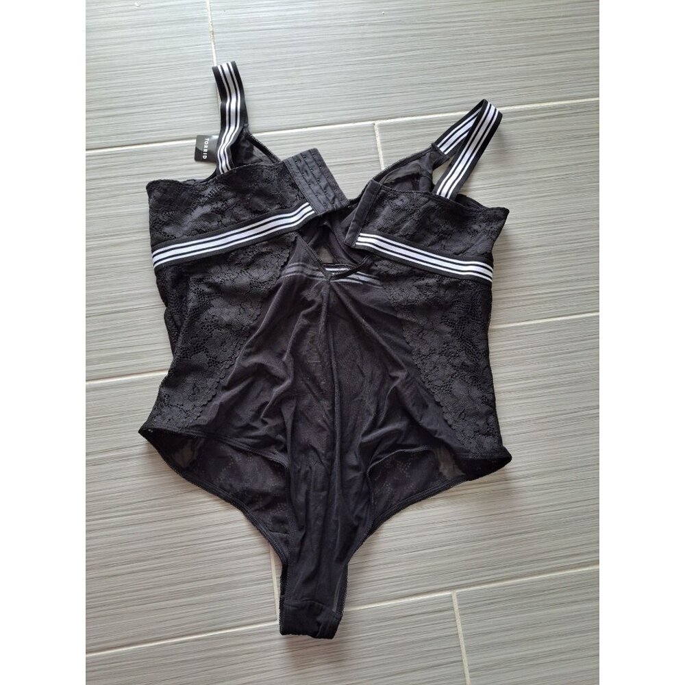 NEW Torrid Black Lace Mesh Bodysuit X1 V-Neck Striped Nylon/Spandex Lingerie - Picture 8 of 10
